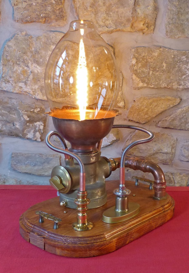 Steampunk Lamp 14_0880_900.jpg
